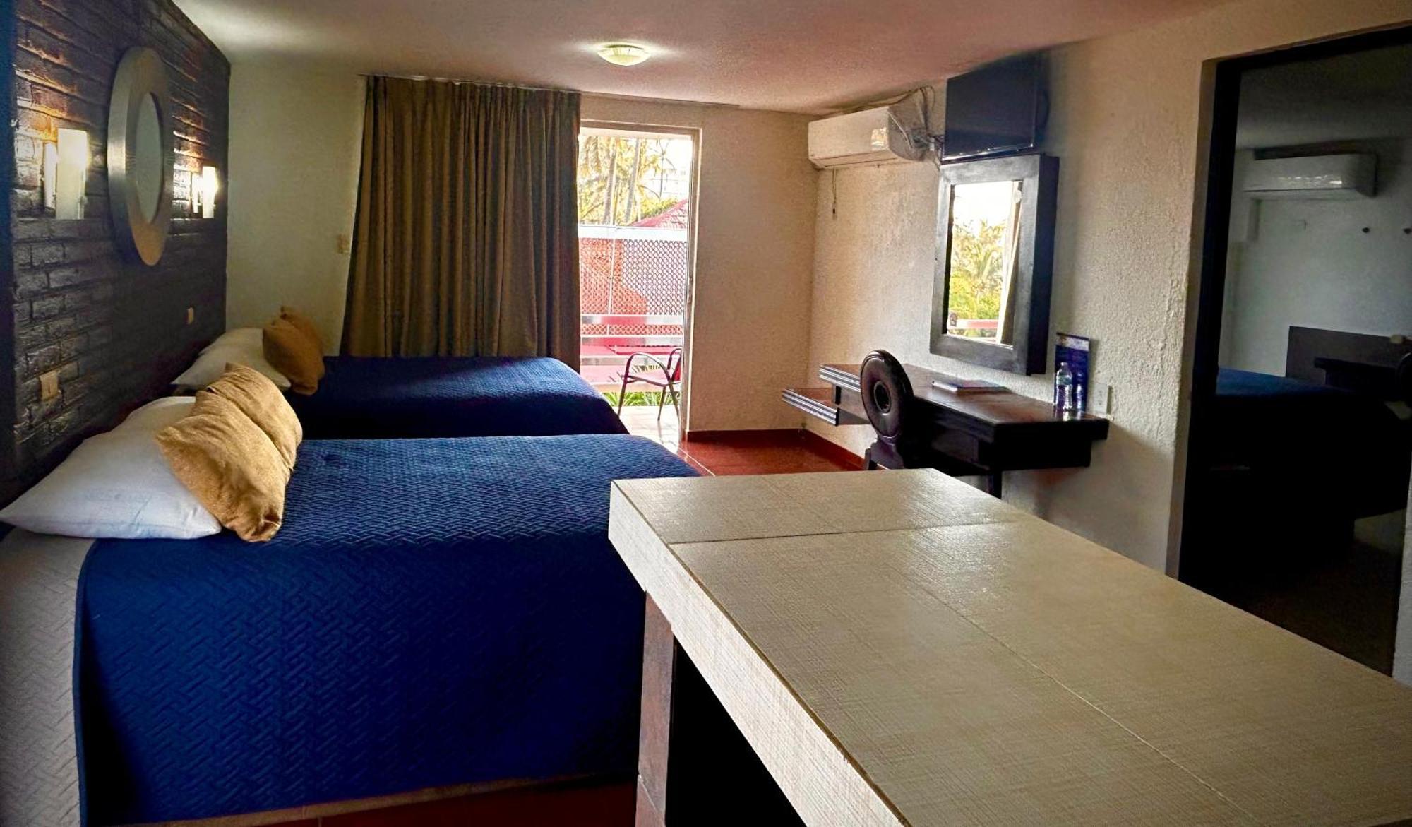 VF Villa Florencia Hotel Veracruz Habitación foto